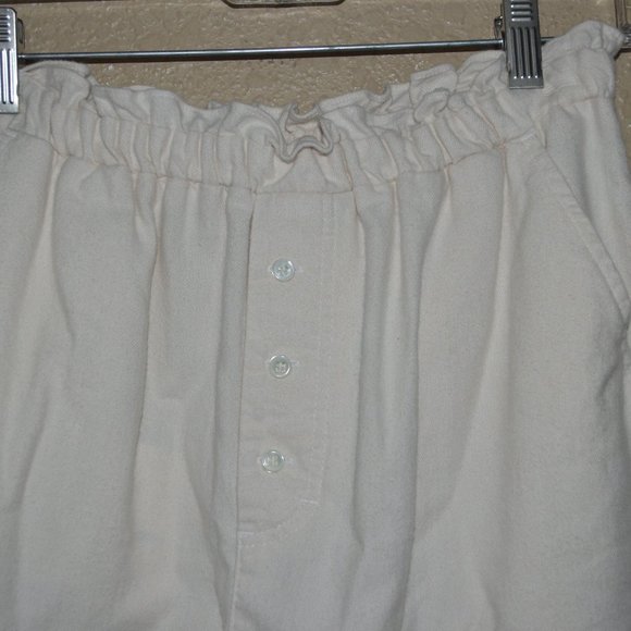 NWT $168 S M Xirena Pearls in Neutrals Shylo Shorts - Picture 2 of 6